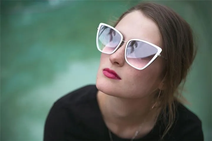Alloy Cat Eye Gradient Sunglasses