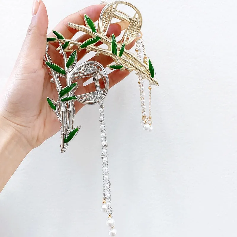 Bamboo Tassel Pearl Hair Crab