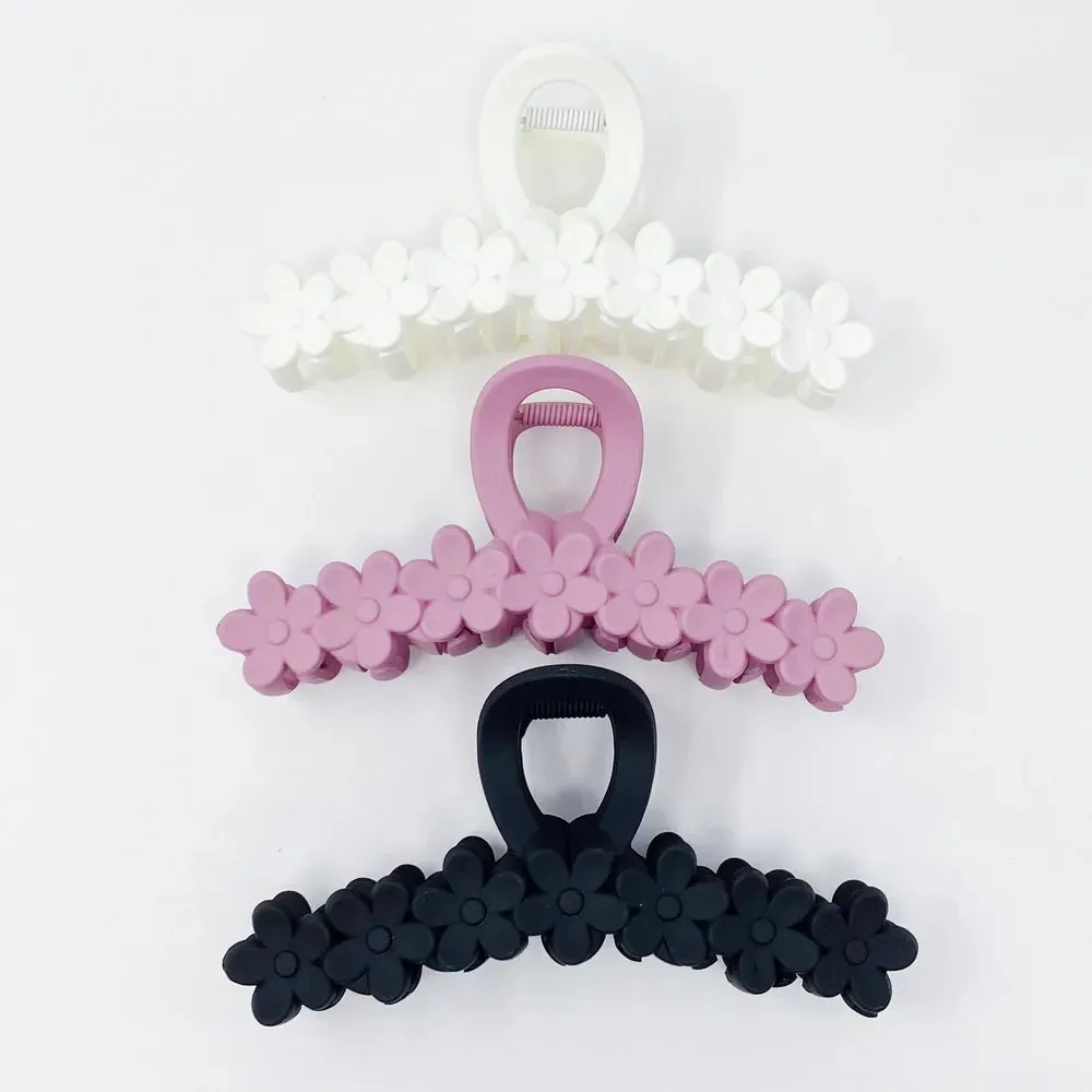 Daily Bunch Hair Claw - 3 COLORS