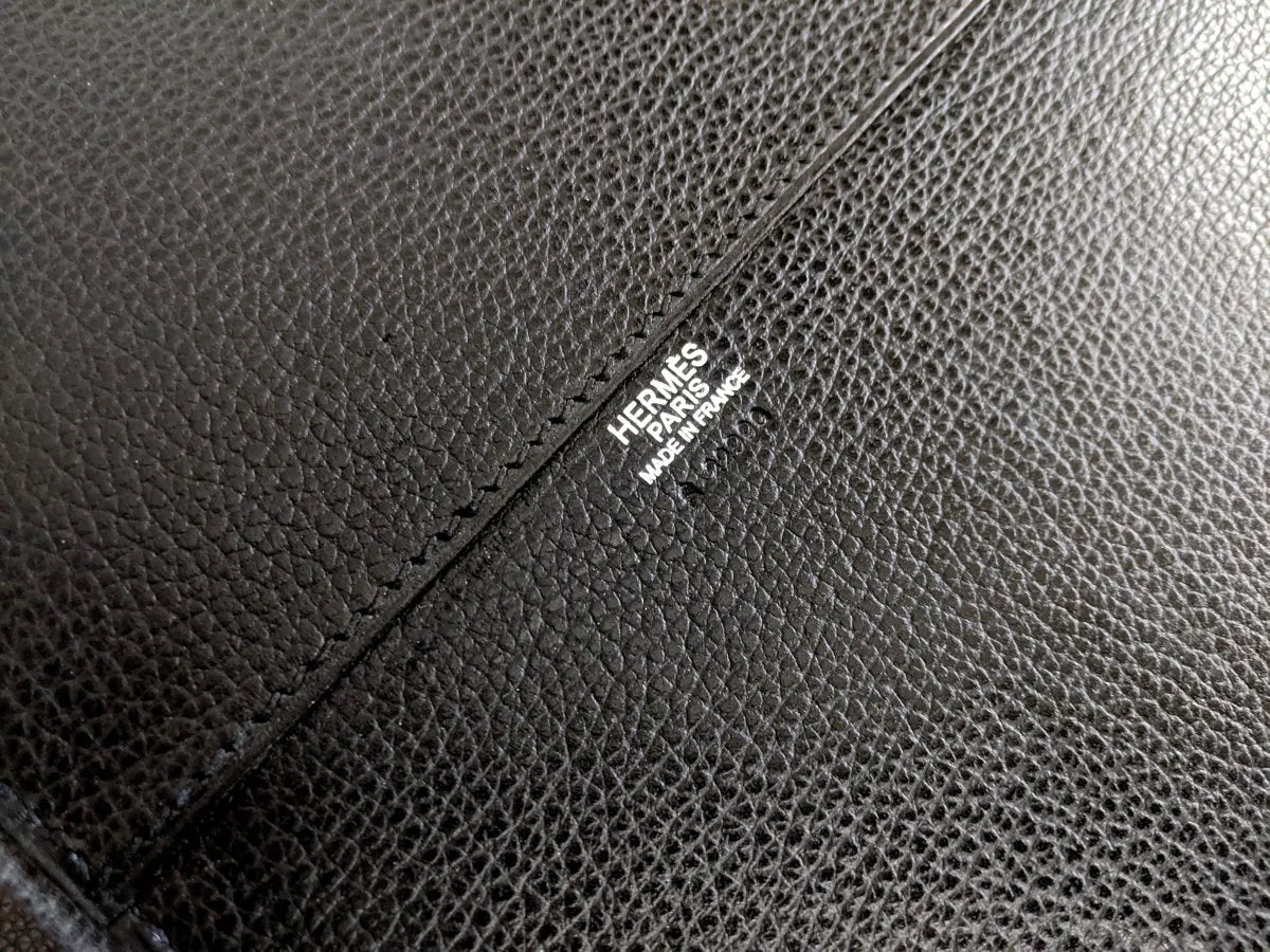Hermes Unisex Black Vache Liegee VALISE HERLIGHT 24 MM CASE with Carry Co Superb!