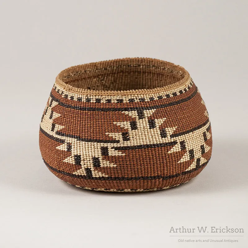 Karok Basket with Reflective pattern