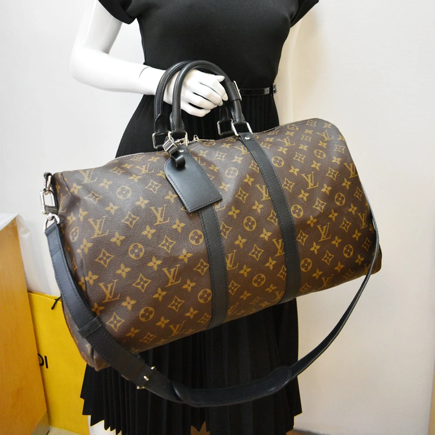 LOUIS VUITTON Keepall 45 Bandouliere Monogram Canvas Travel Bag Brown