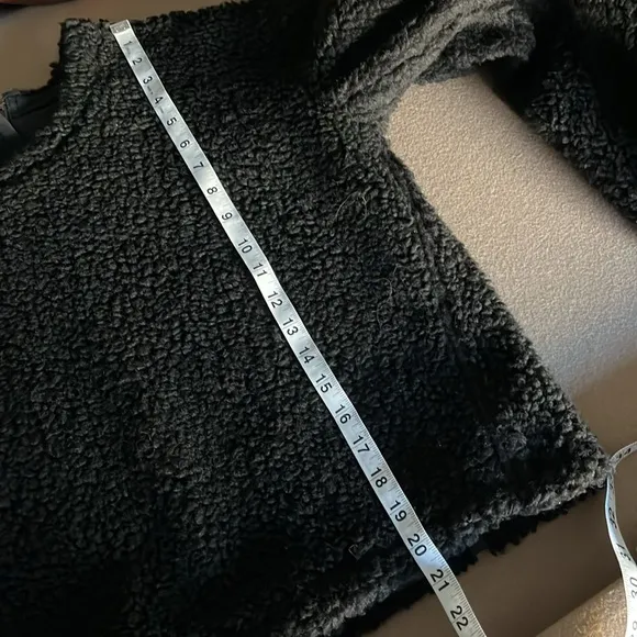 LULULEMON Wool Whenever Crew Sweater Sherpa Teddy Pullover Black - Size 4