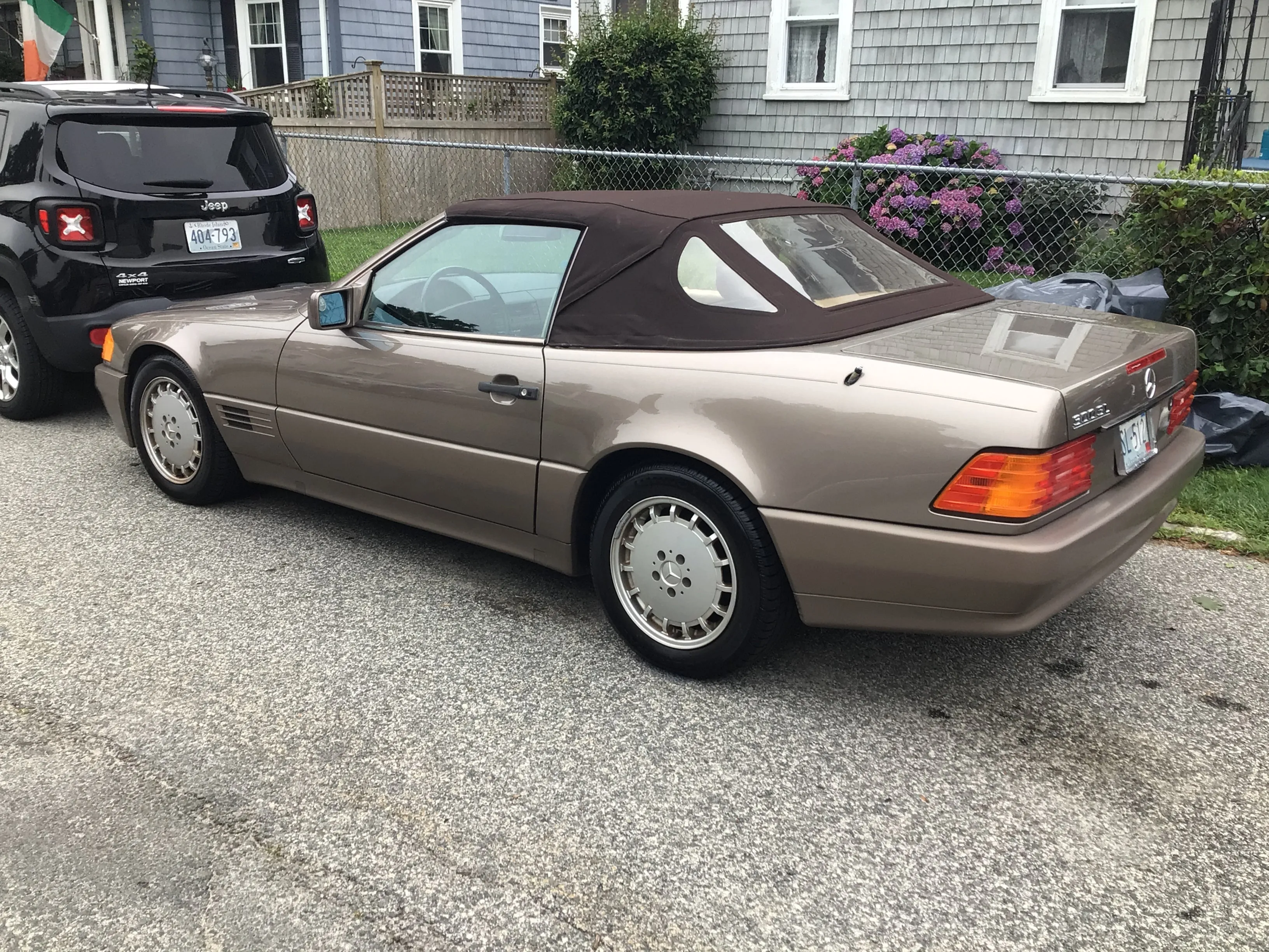 Mercedes Benz 1990 300SL Convertible Coupe