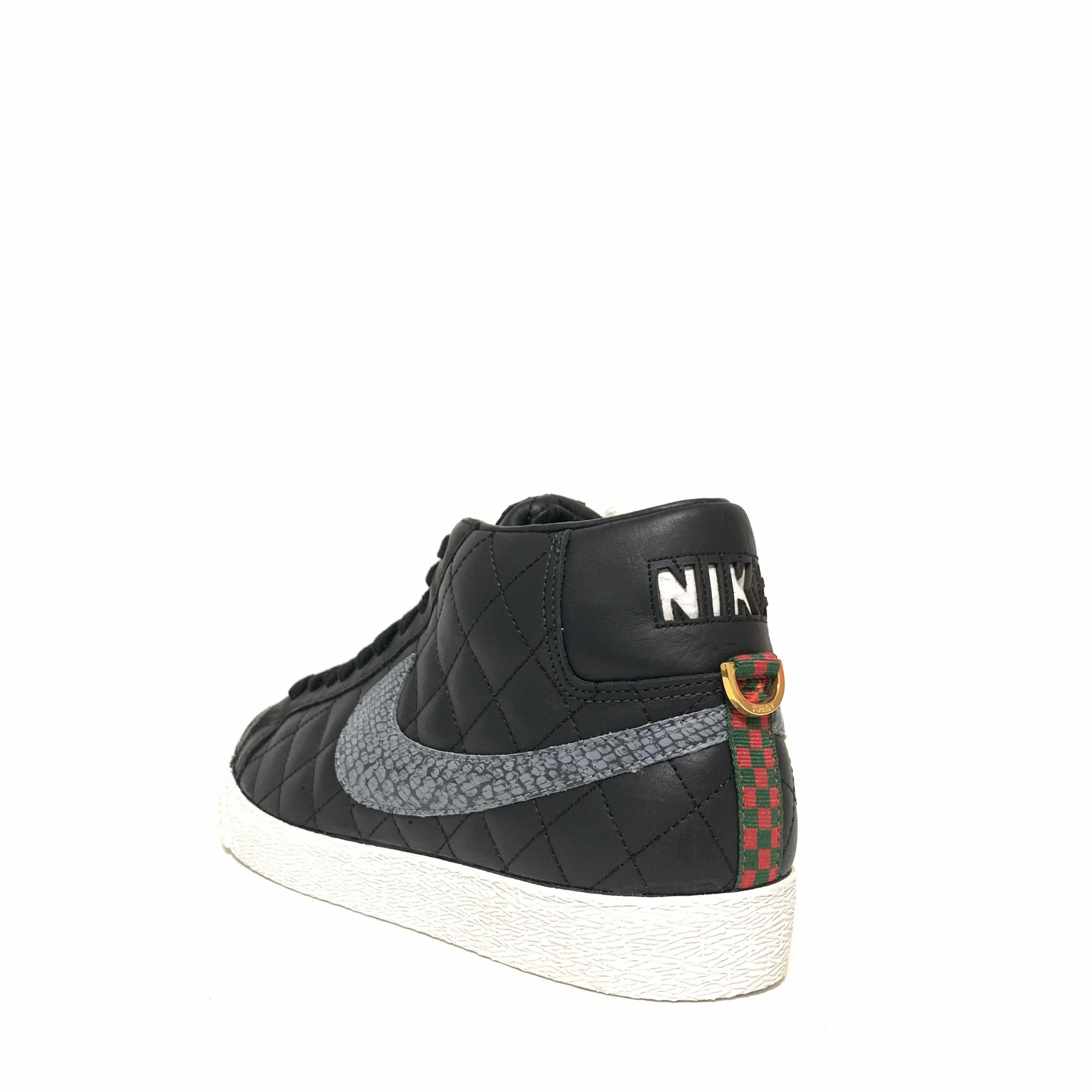 NIKE BLAZER SB SUPREME BLACK