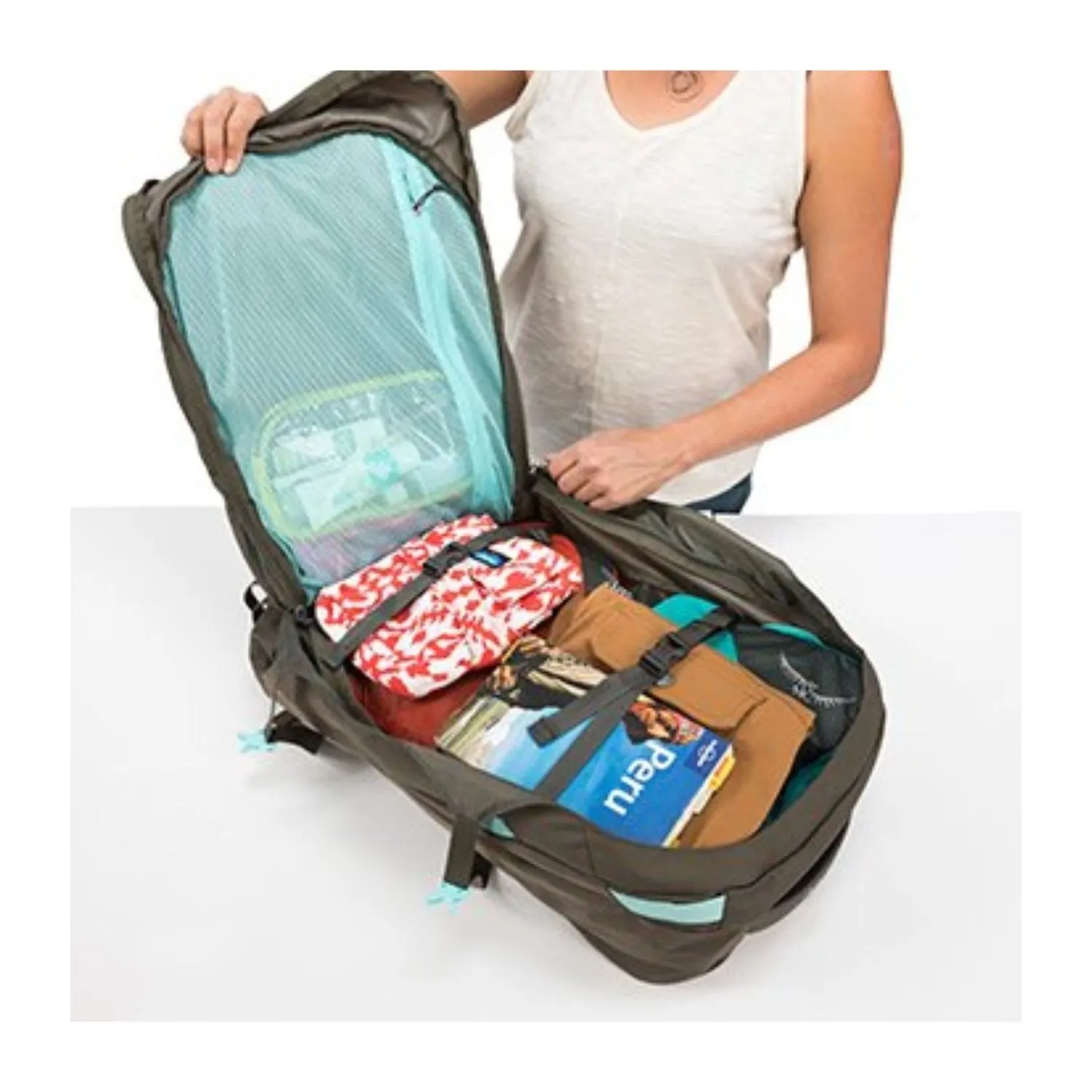 Osprey Fairview Travel Pack 70 Backpack - Small/Medium - Women's Travel - Trekking