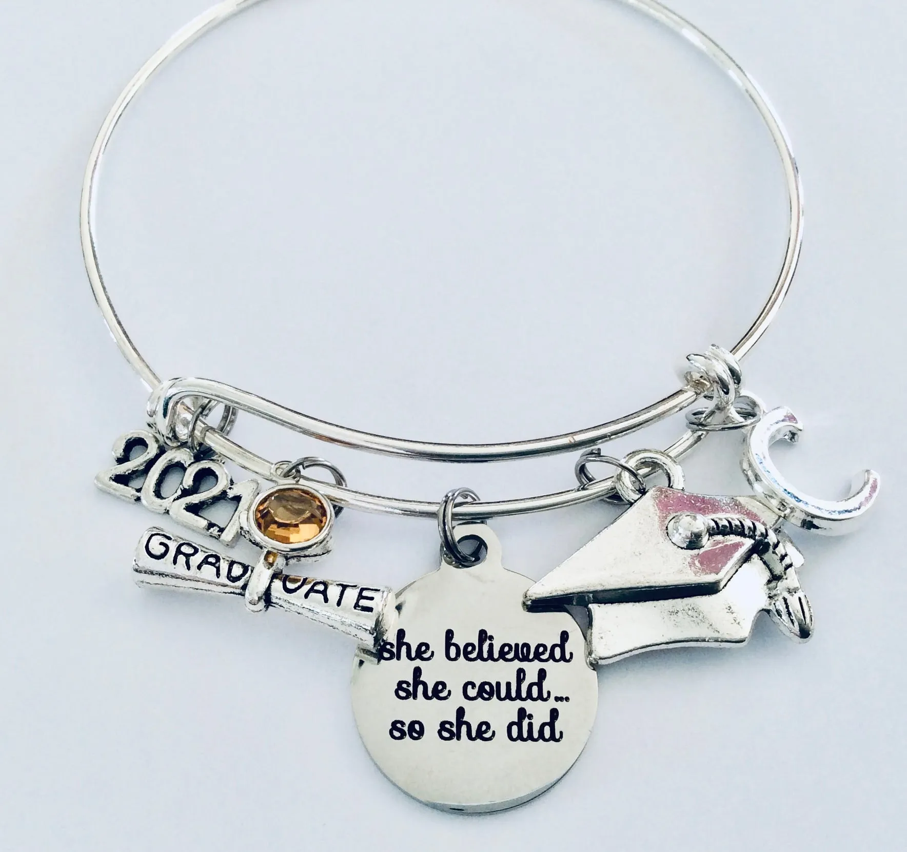 Personalized Class Jewelry Graduation Charm Bracelet She Believed She Could So She Did Silver Expandable Bangle Diploma Graduation Cap Adjustable Bangle Gift