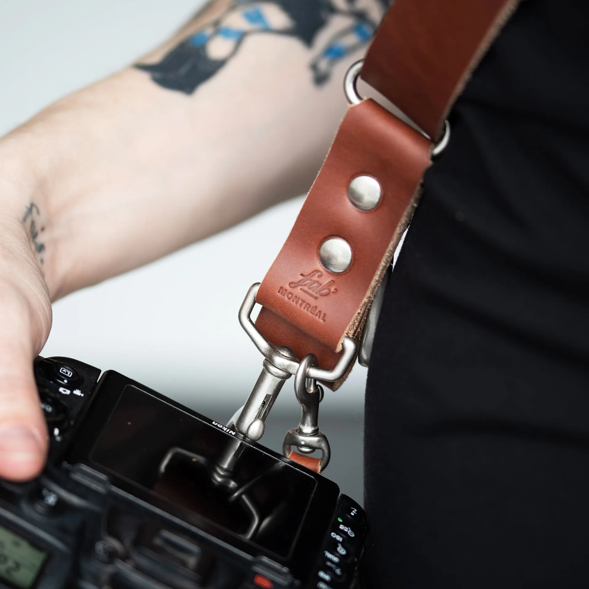 Shoulder camera strap (F16)