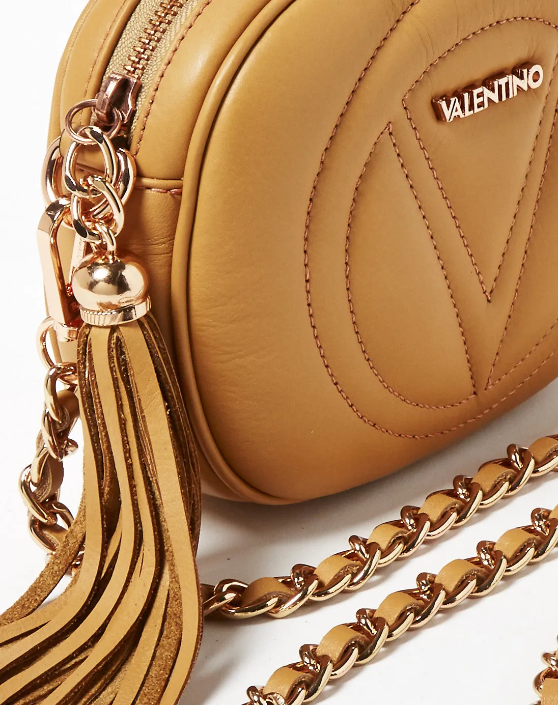 SS16 - Signature - Nina - Caramello