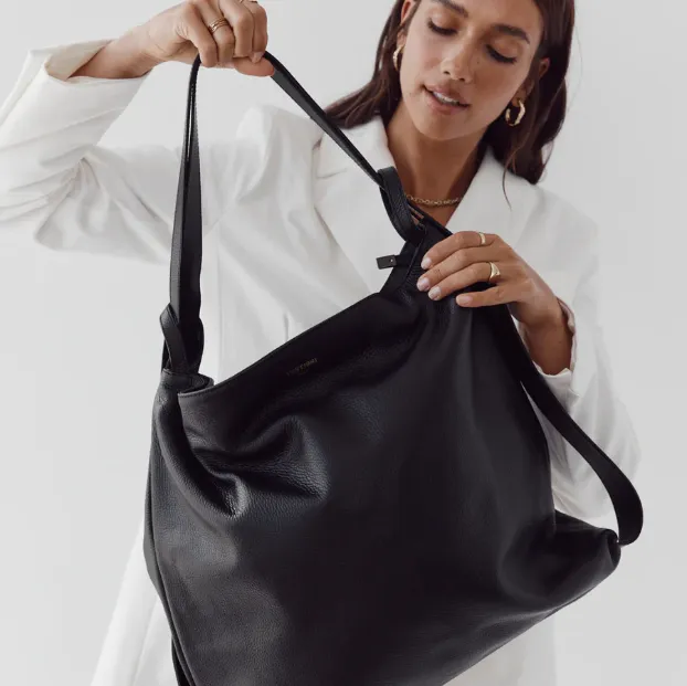 Vestirsi Bella XL Black