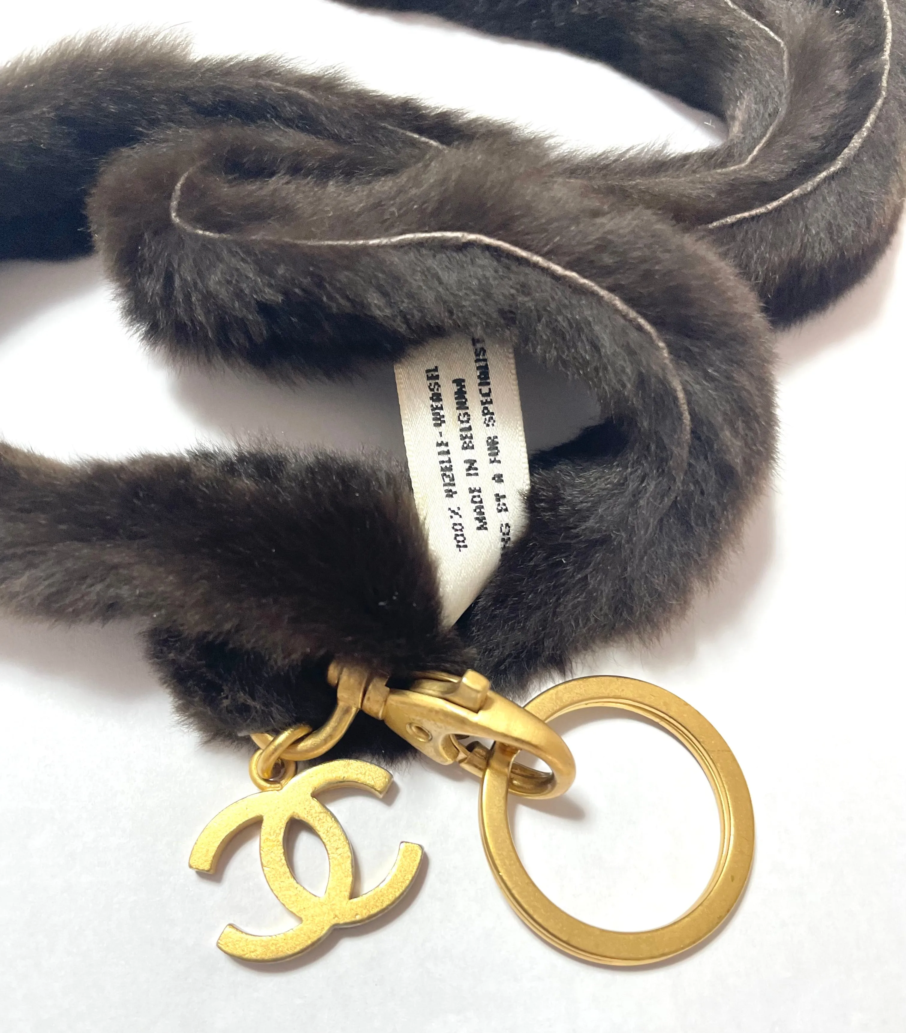 Vintage Chanel brown rabbit fur key strap, keyring with golden CC mark motif. Must have Chanel accessory. Great gift. 070107ac5